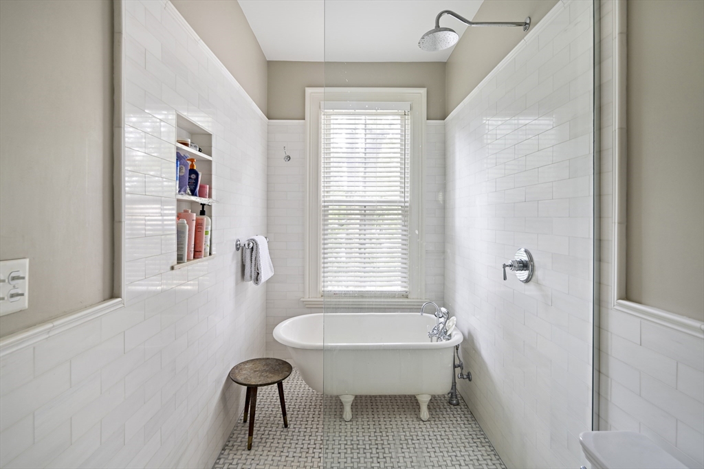 247 Kent St, Brookline