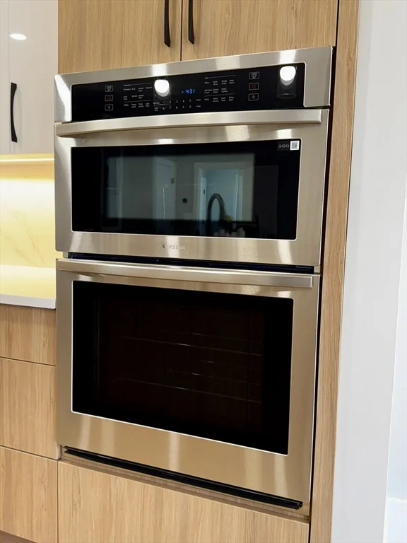 12 Linden St, Natick