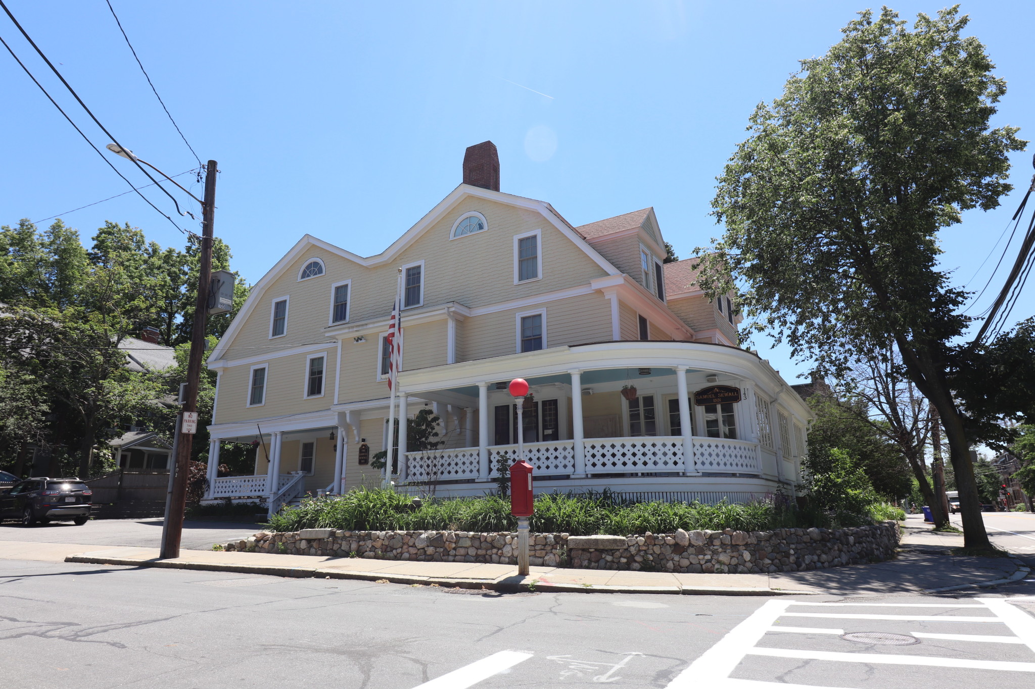 143 Saint Paul St, Coolidge Corner