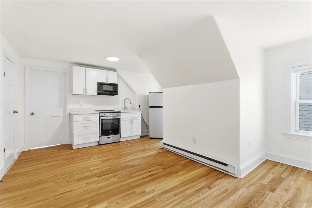 70 Bellevue St, Dorchester