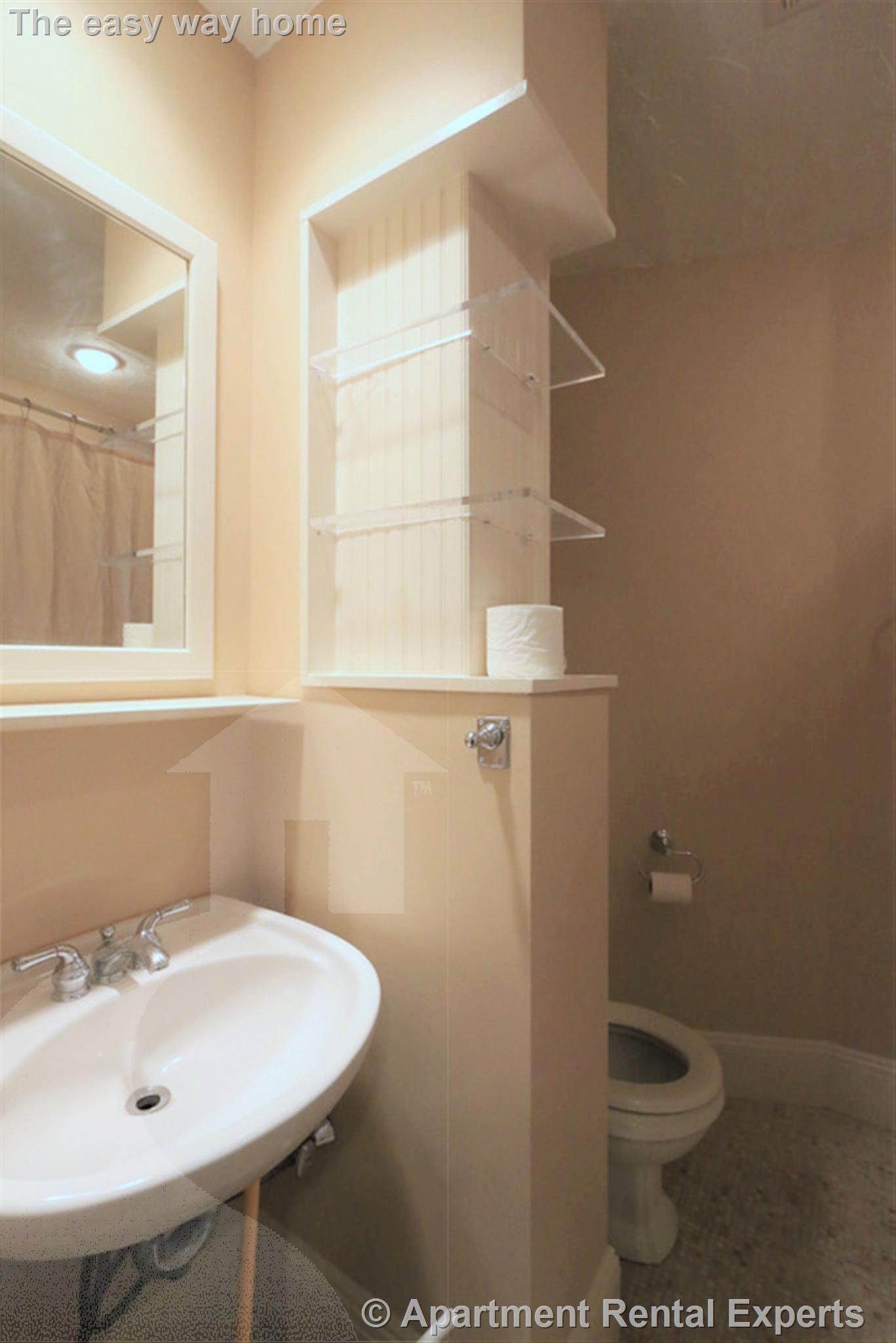 22 Bigelow St, Central Square