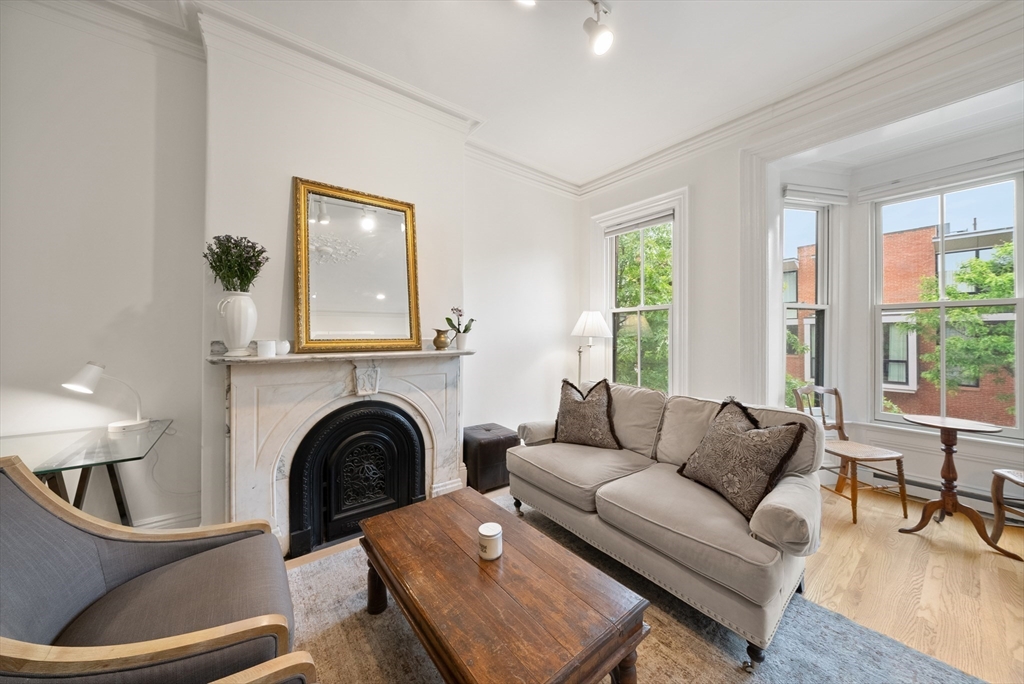 52 Clarendon St, South End