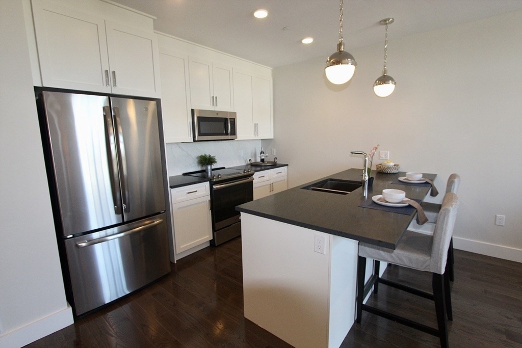 434 Mcgrath Highway, Prospect Hill