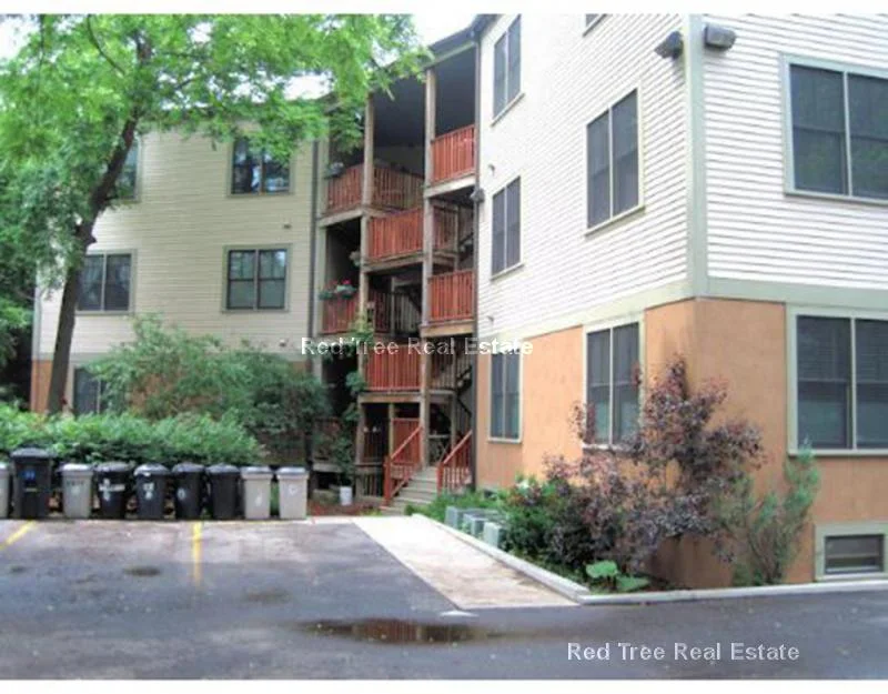 81 Westminster Ave, Roxbury