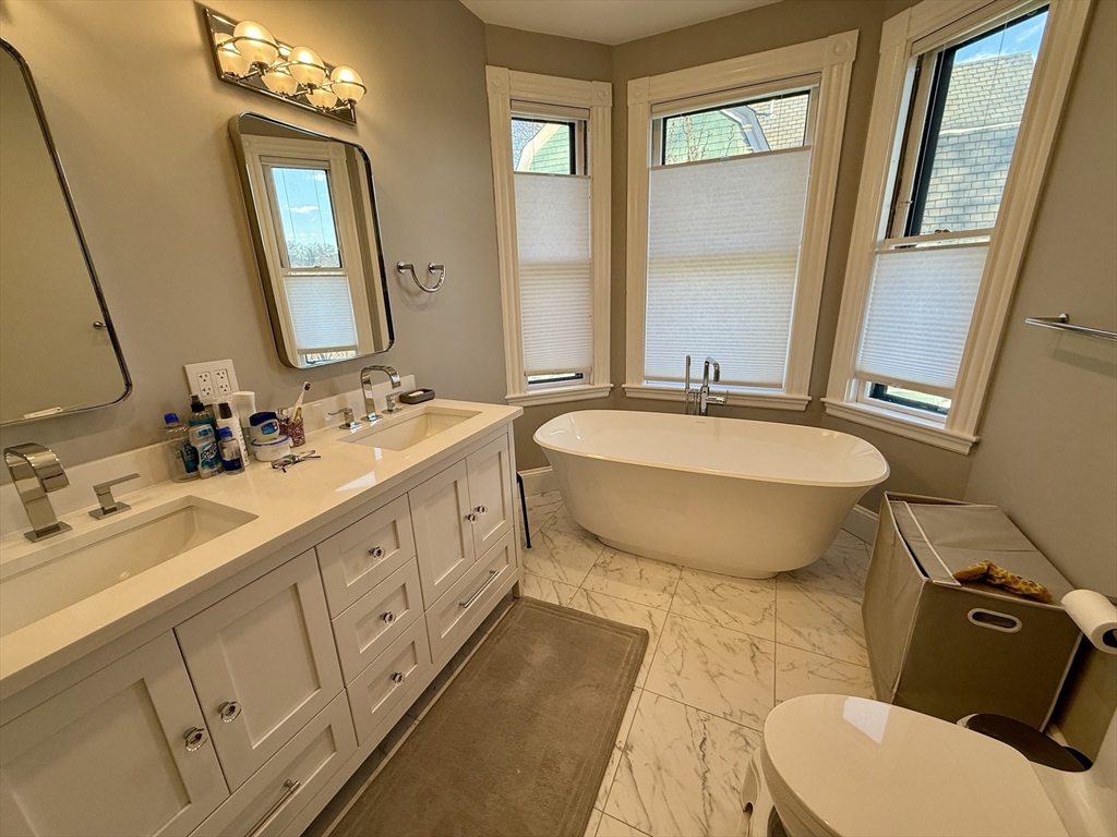 82 Lancaster Ter, Coolidge Corner