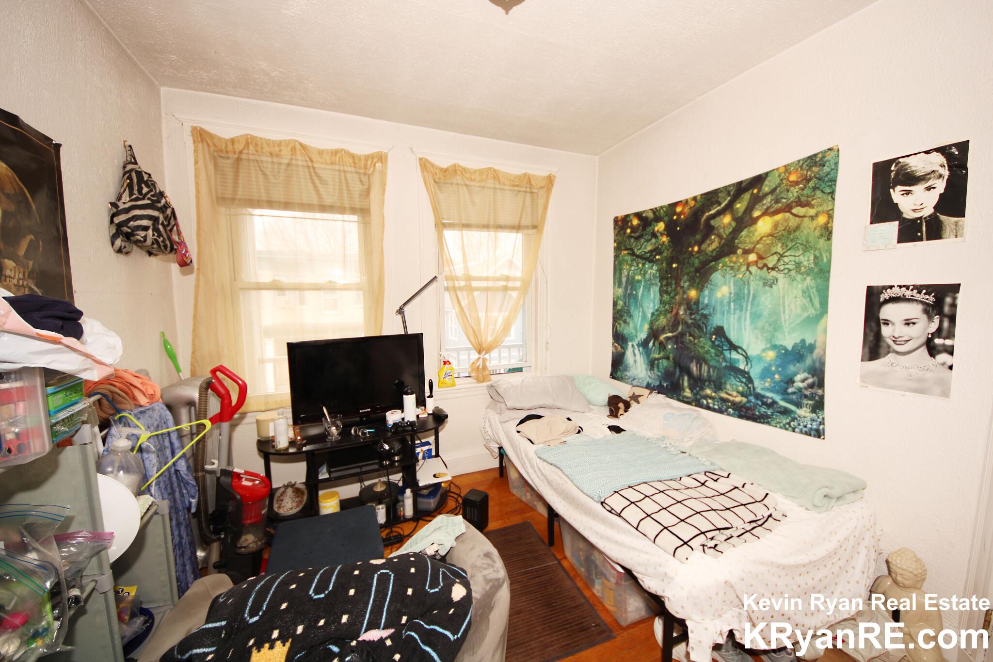 3 bed, 1 bath apartment for rent at 41 Atkins St Unit 4, Brighton — photo 1 of 3