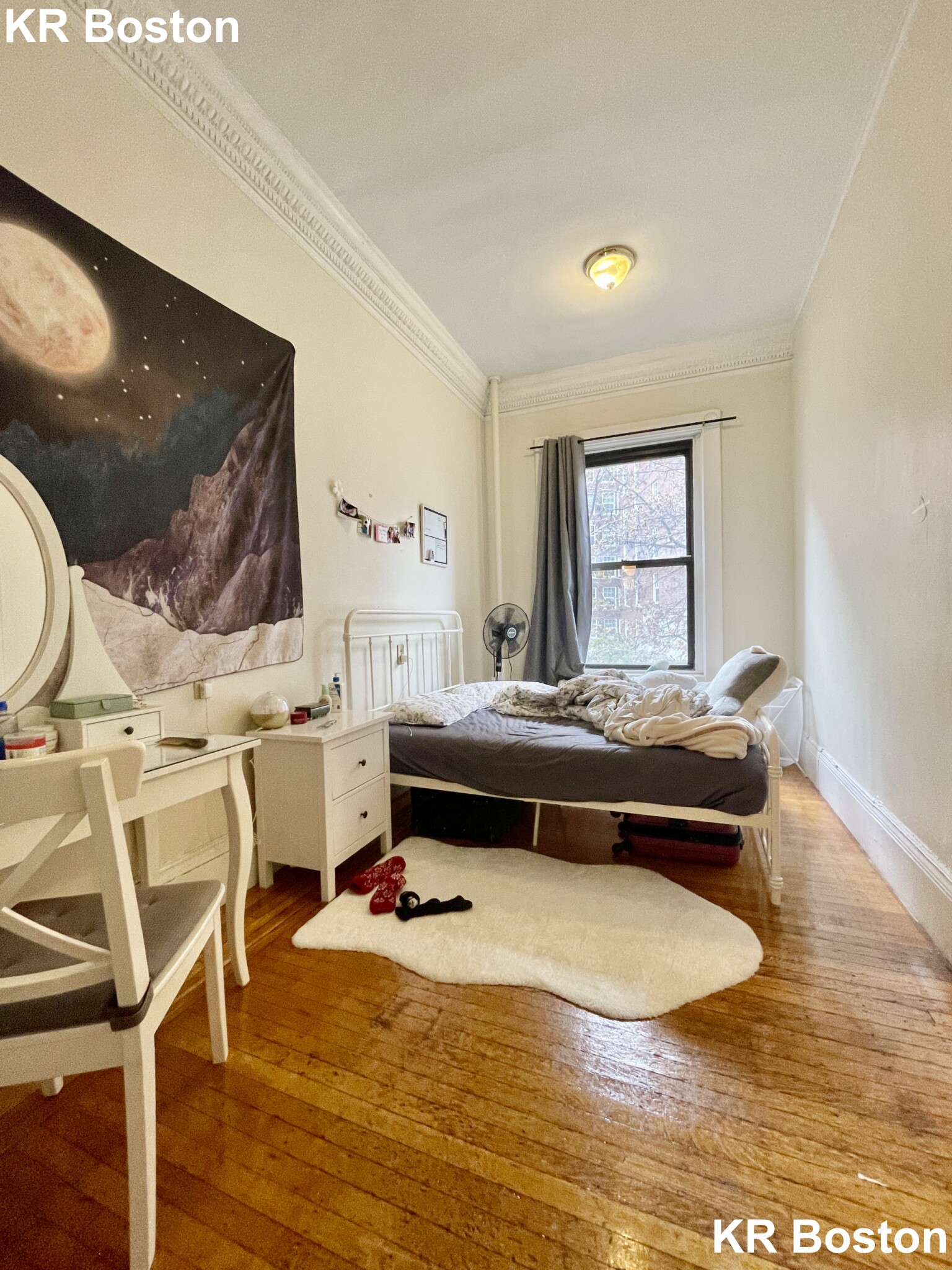 1 bed, 1 bath apartment for rent at 47 Bay State Rd Unit 2F, Fenway