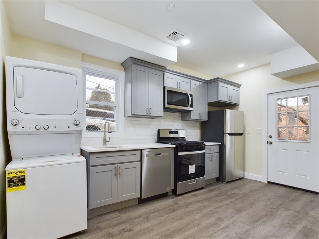 1 bed, 1 bath apartment for rent at 41 Calumet St Unit 1, Mission Hill — photo 3 of 12
