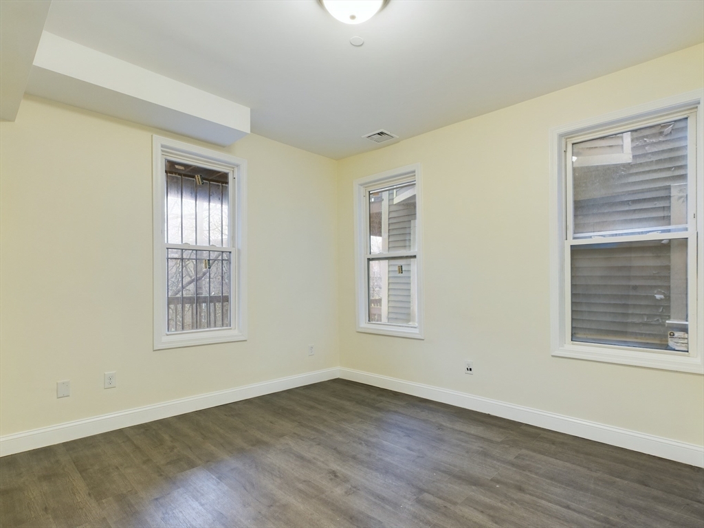 1 bed, 1 bath apartment for rent at 41 Calumet St Unit 1, Mission Hill — photo 7 of 12