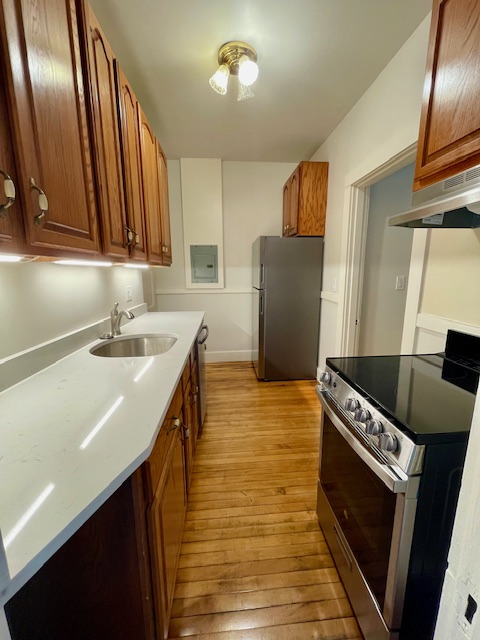 1 bed, 1 bath apartment for rent at 41 Hawthorn Unit 4, Harvard Square — photo 2 of 13