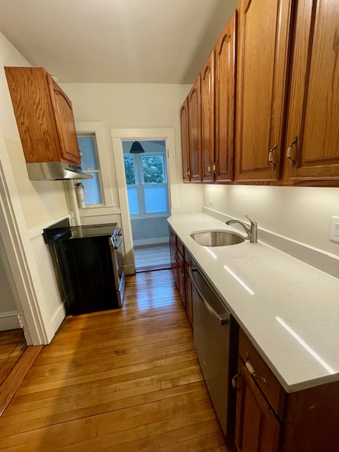 1 bed, 1 bath apartment for rent at 41 Hawthorn Unit 4, Harvard Square — photo 5 of 13