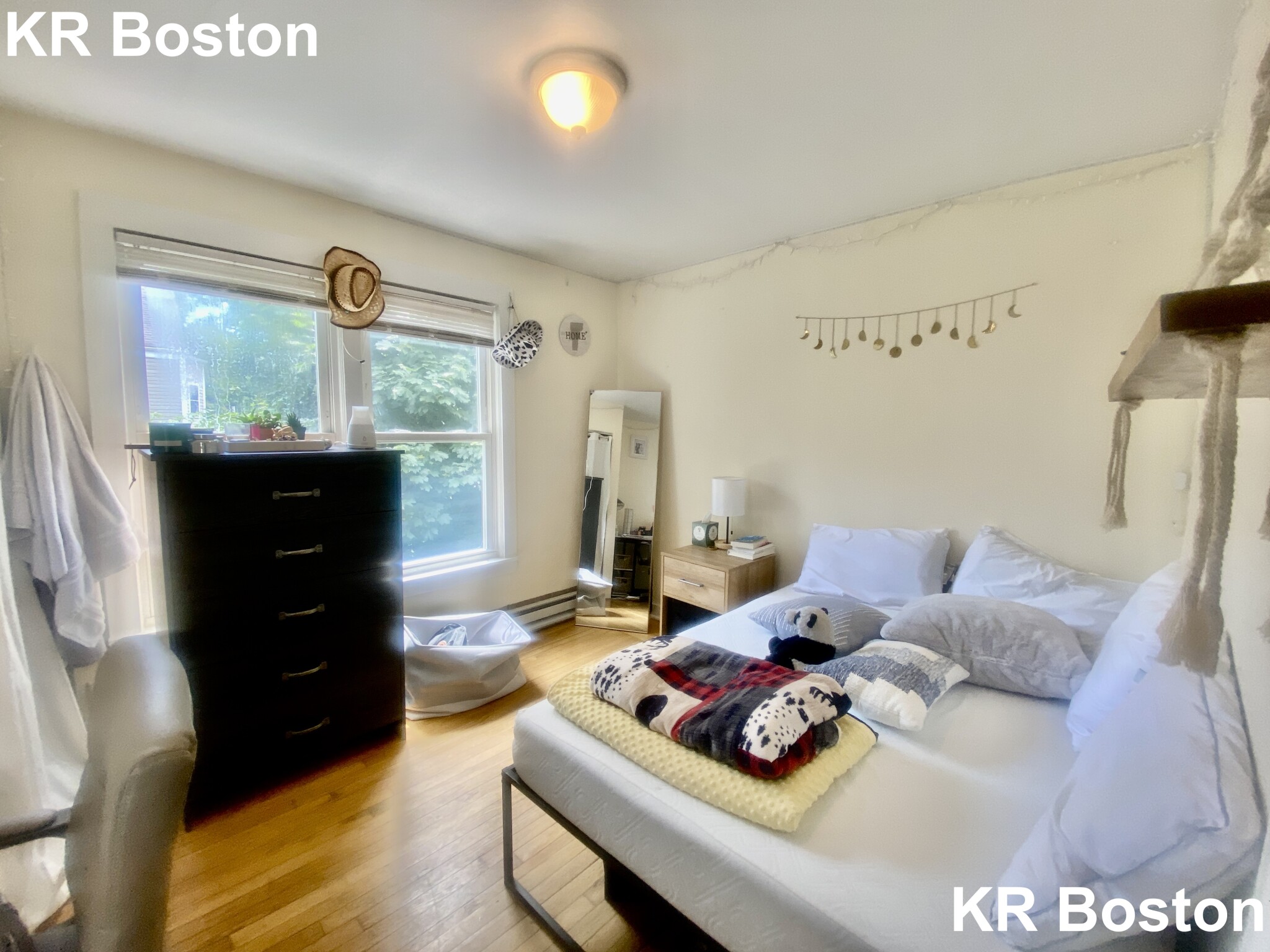 5 bed, 2 bath apartment for rent at 49 Pratt St Unit 2, Allston — photo 2 of 3