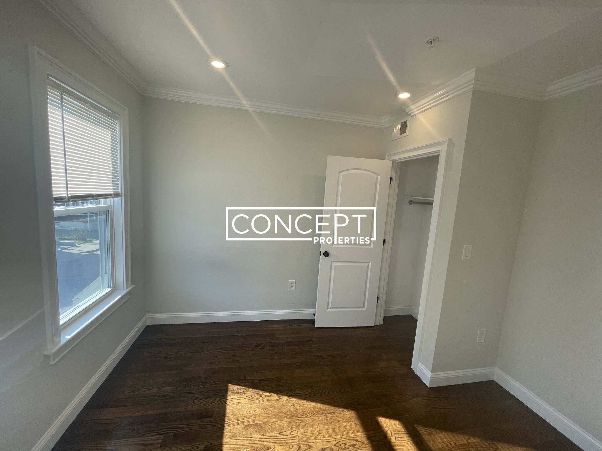2 bed, 1 bath apartment for rent at 41 Walnut Park Unit 1, Roxbury — photo 10 of 13