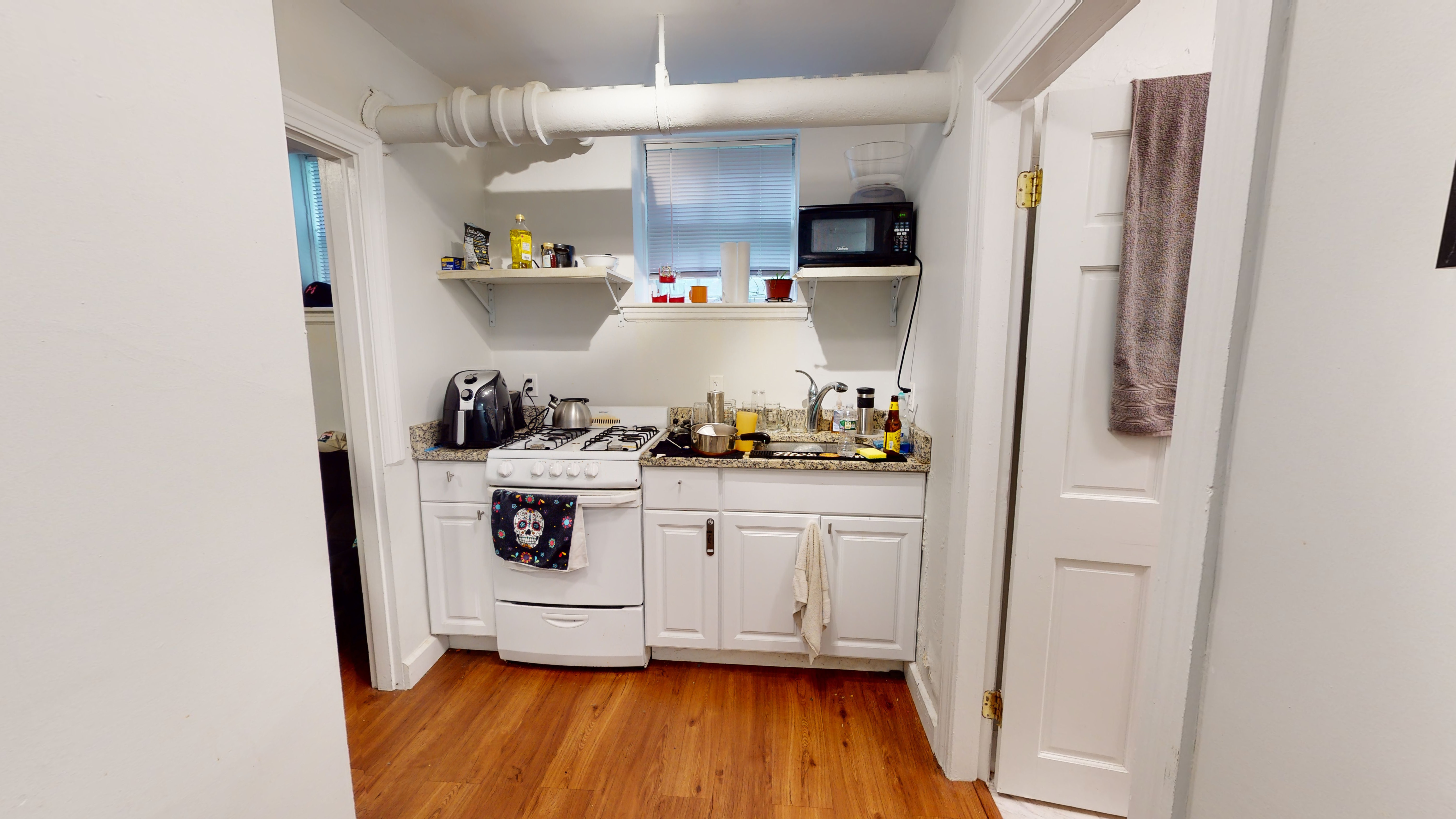 Studio bed, 1 bath apartment for rent at 41 Bowdoin St Unit B, Porter Square — photo 8 of 9
