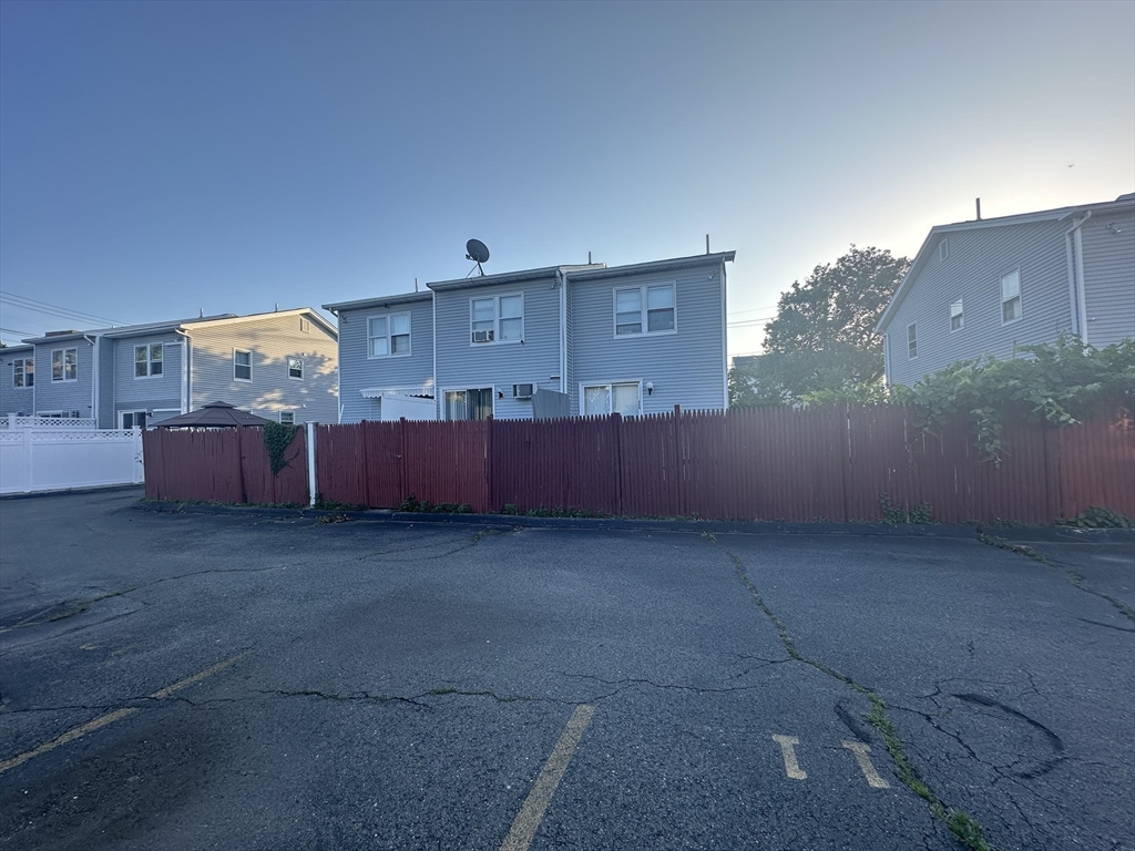 11 Myrtle St, Brickbottom-Inner Belt