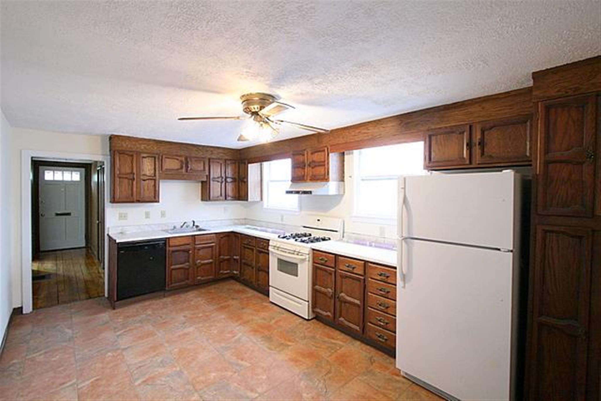 2.5 bed, 1 bath apartment for rent at 49 Porter Rd Unit 2, Porter Square — photo 7 of 29
