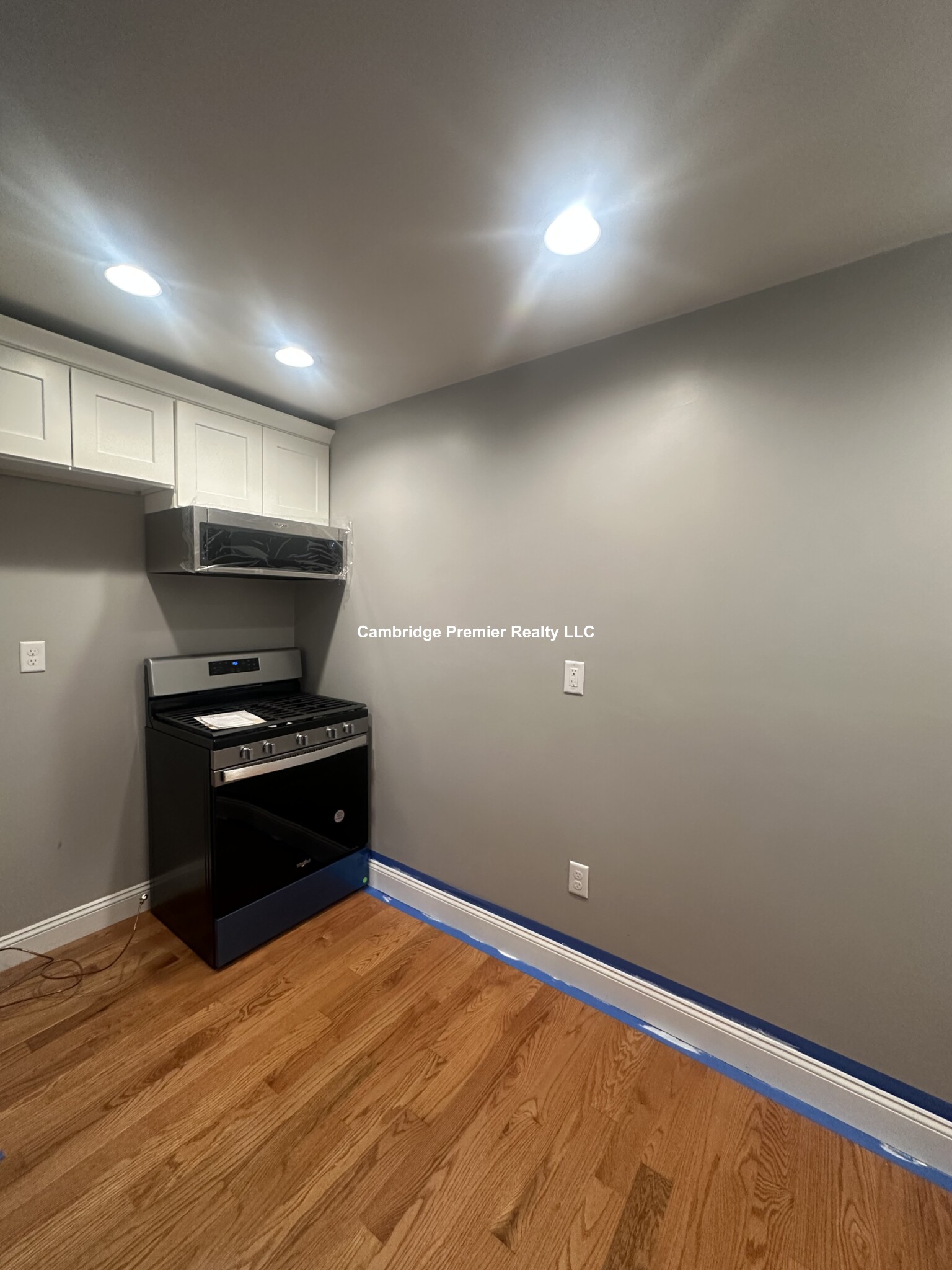 126 Washington St, Medford