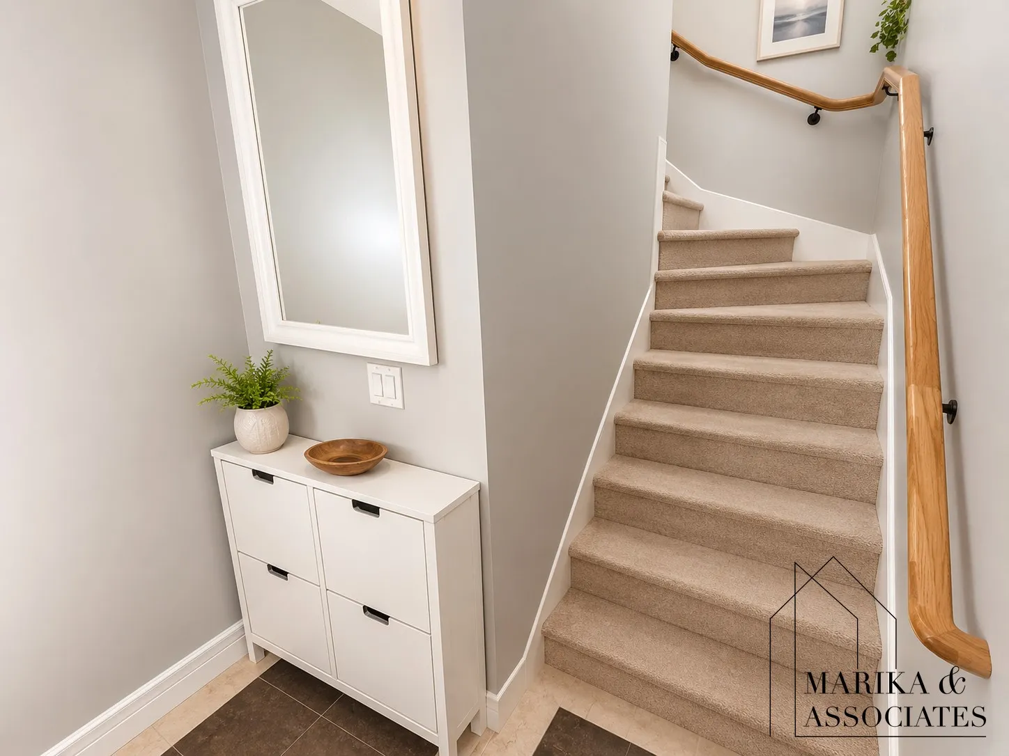 576 Lagrange St, West Roxbury