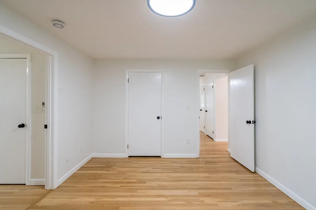 11 Maine Ave, Natick