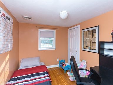 3 bed, 3 bath apartment for rent at 433 Depot Unit 1, Easton — photo 7 of 8