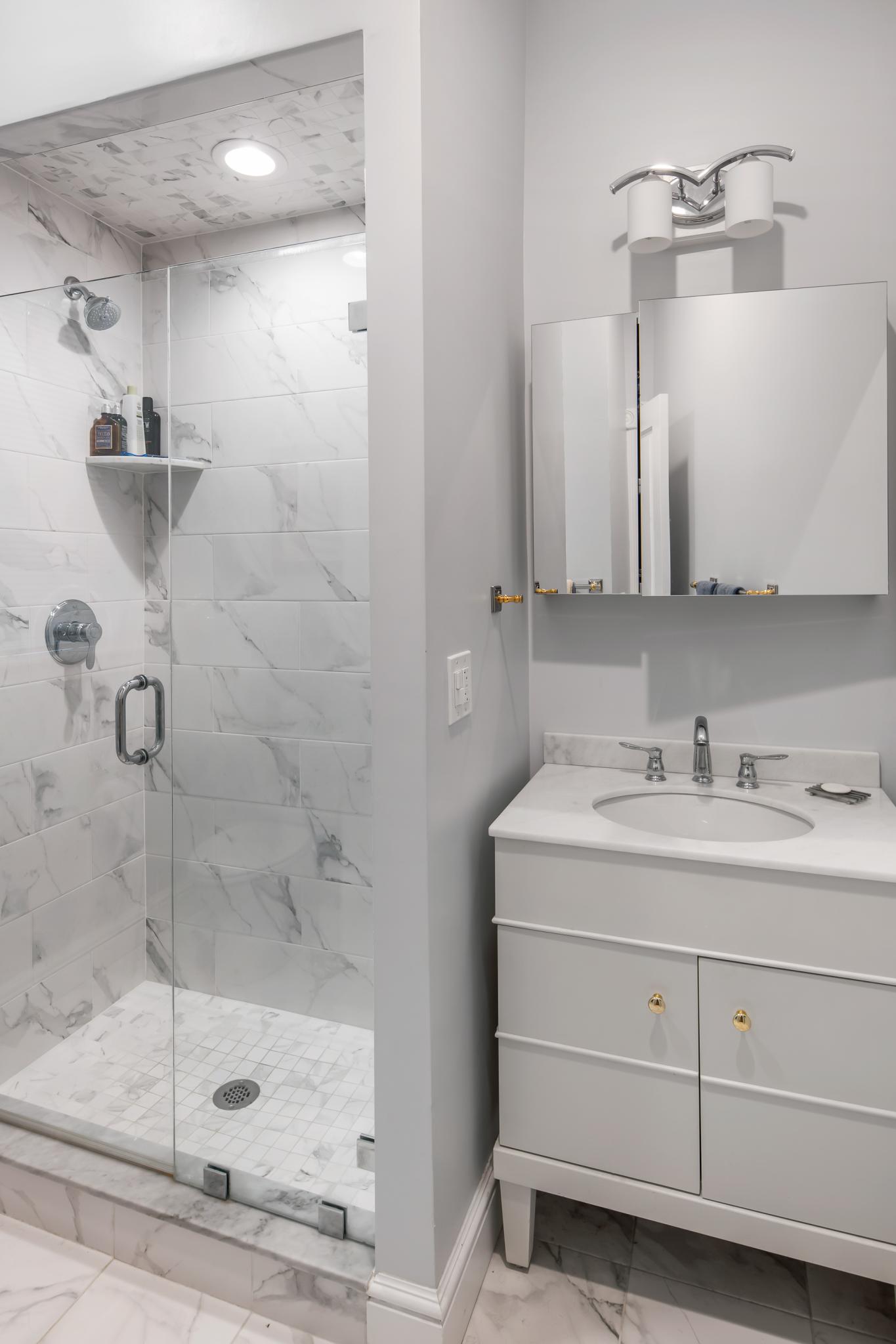 3 bed, 2 bath apartment for rent at 411 Marlborough St Unit 6, Back Bay — photo 3 of 10