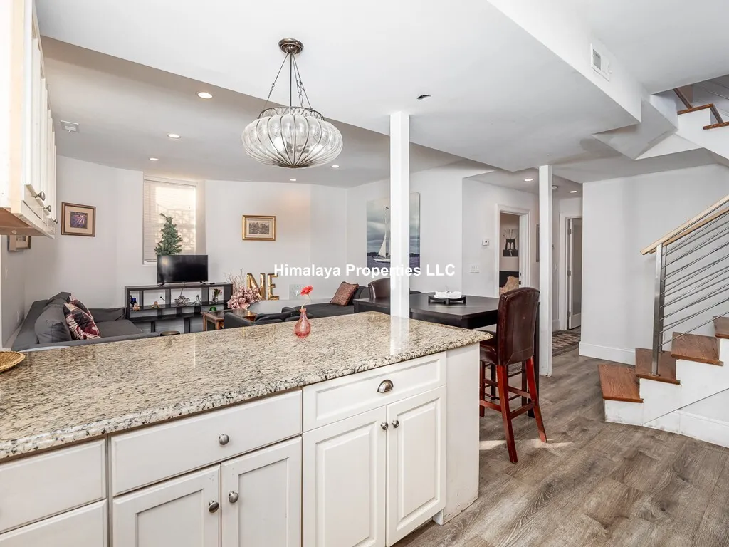 2 Buckley Ave, Jamaica Plain