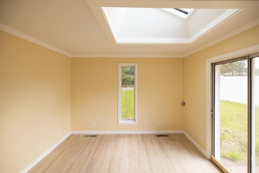 26 Steven Rd, Westborough
