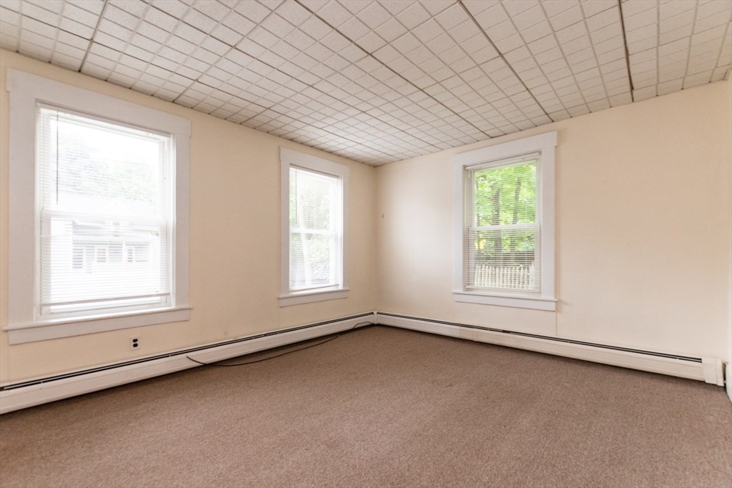 21-1 Spring St, Stoneham