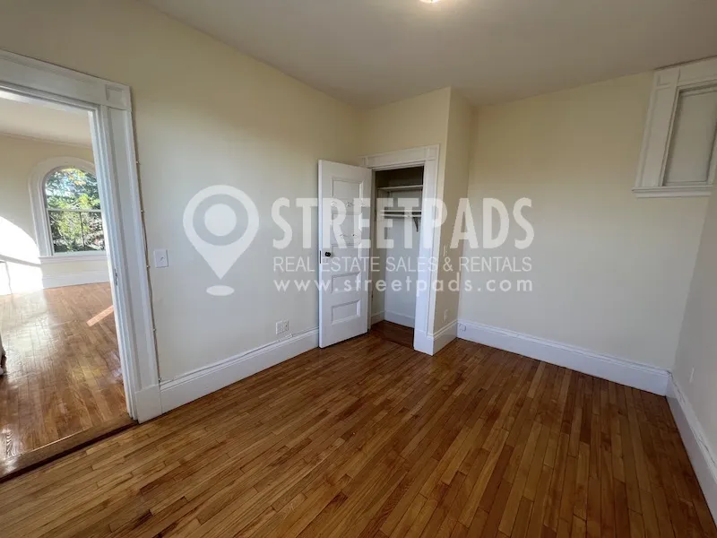 2 Ware St, Mid-Cambridge