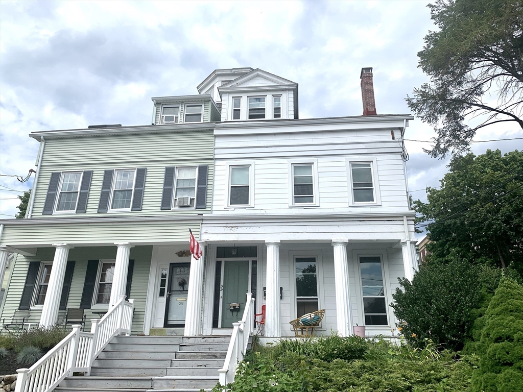 23 Monmouth St, Spring Hill