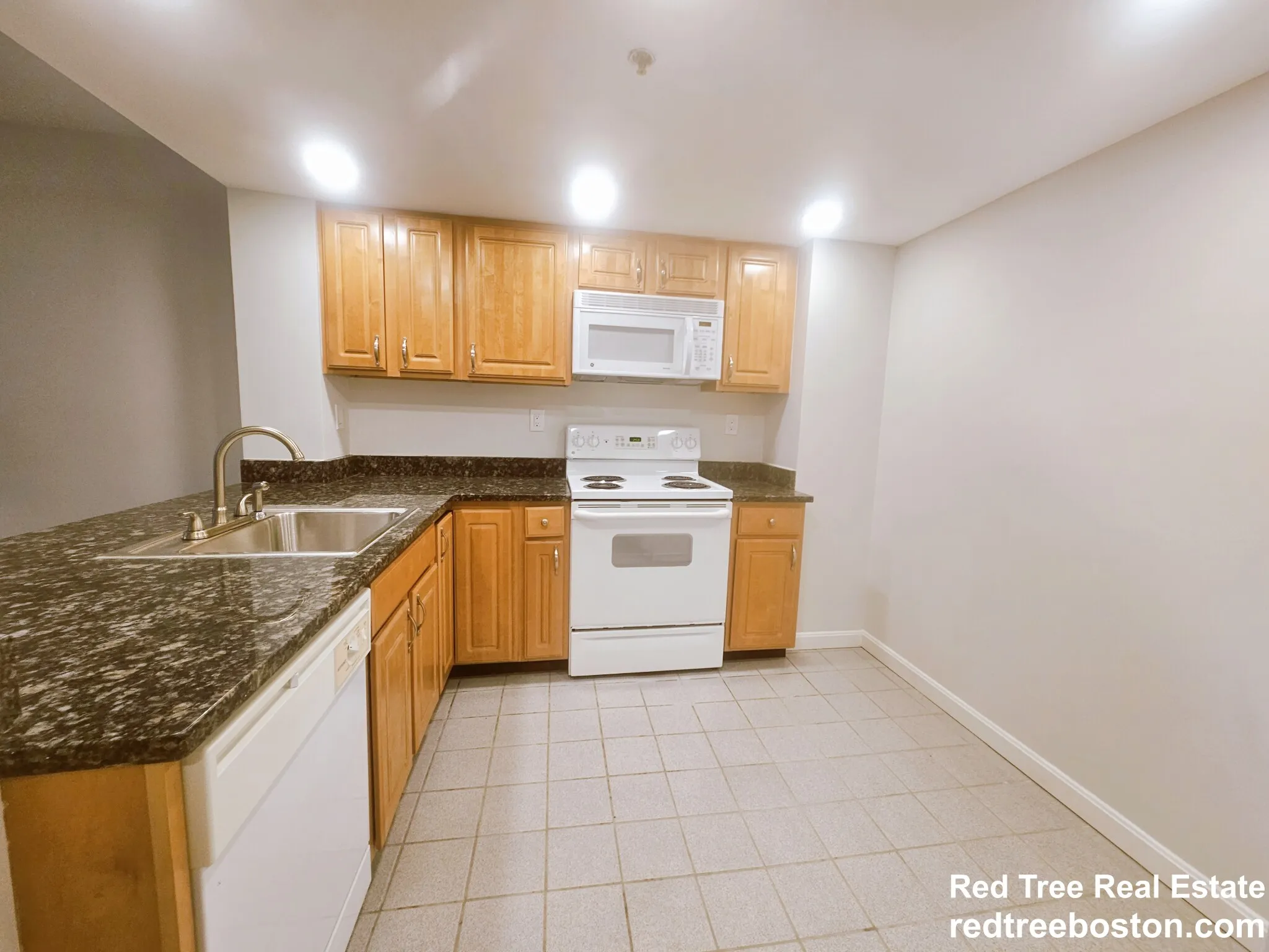 24 Queensberry St, Fenway