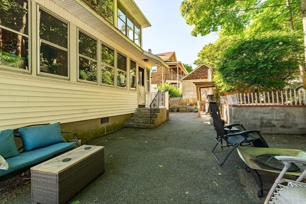 601 Highland Ave, Malden
