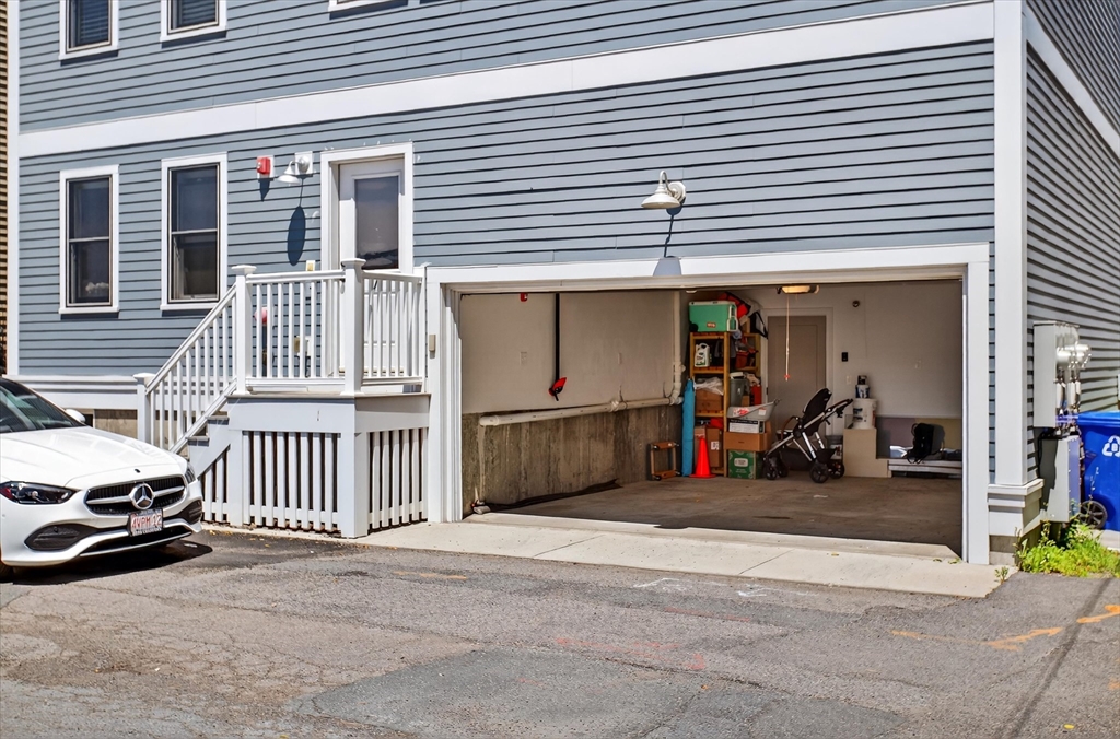 7 Bell Ct, South Boston