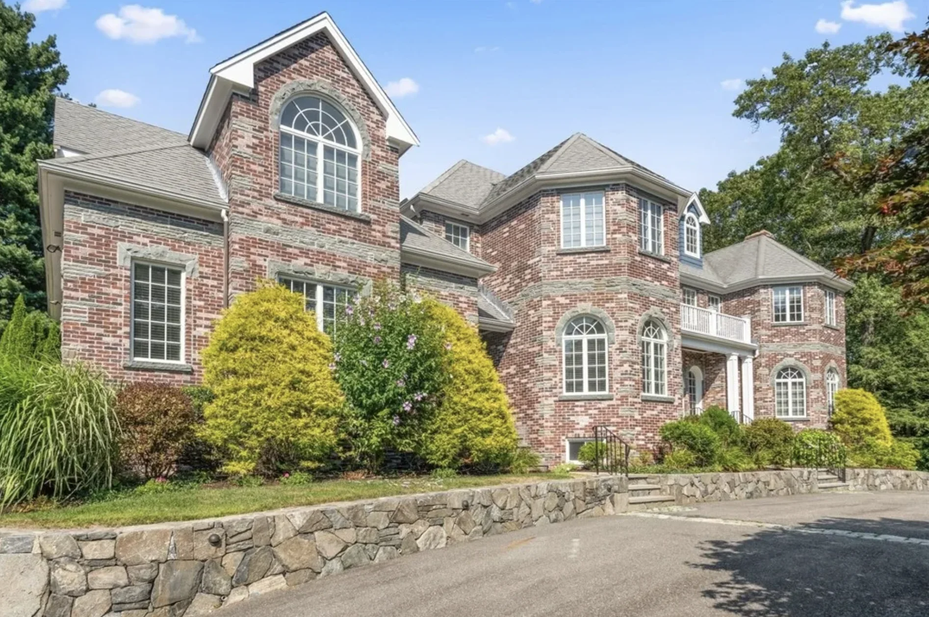 66 Forest Ave, West Newton