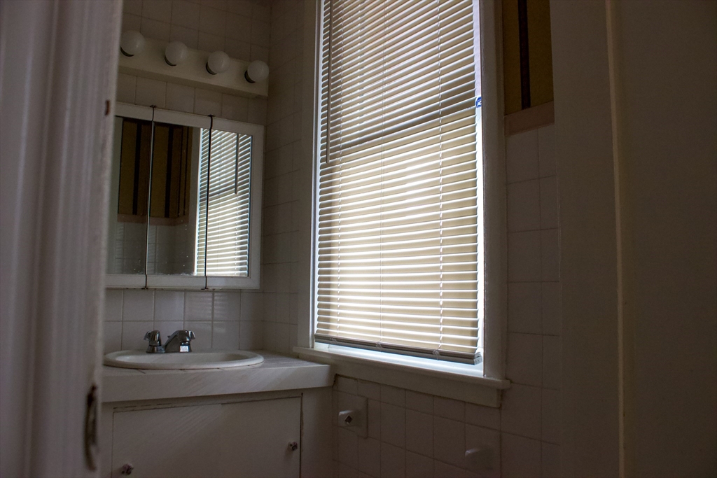 114 Thorndike St, East Cambridge