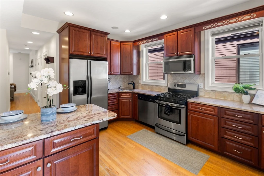 12 I St, South Boston