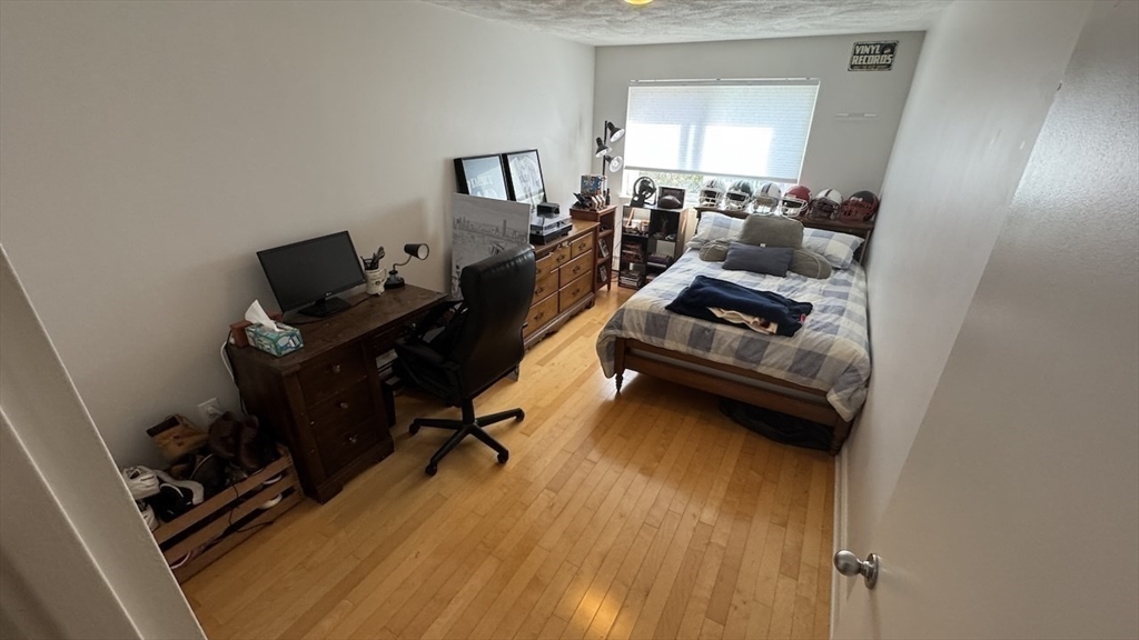 115 Highland Ave, Somerville