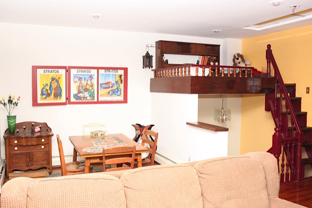 53 Lawn St, Mission Hill