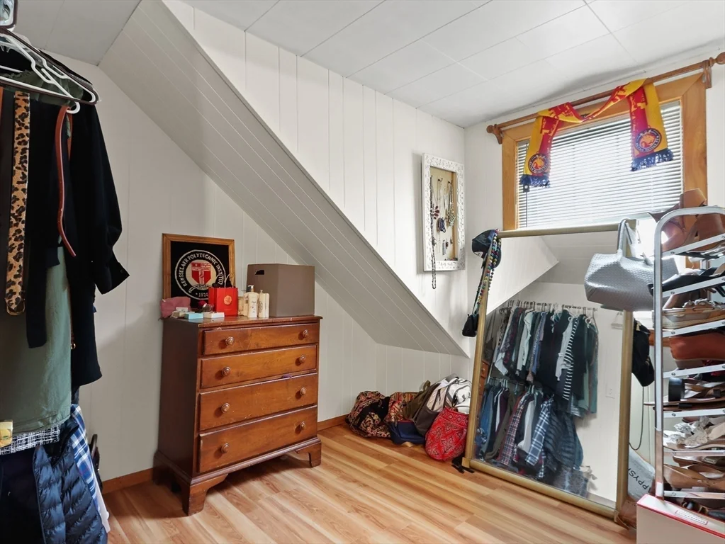 80 Washington Ave, Natick