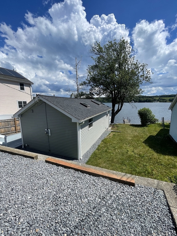 47 Lakeshore Dr, Marlborough