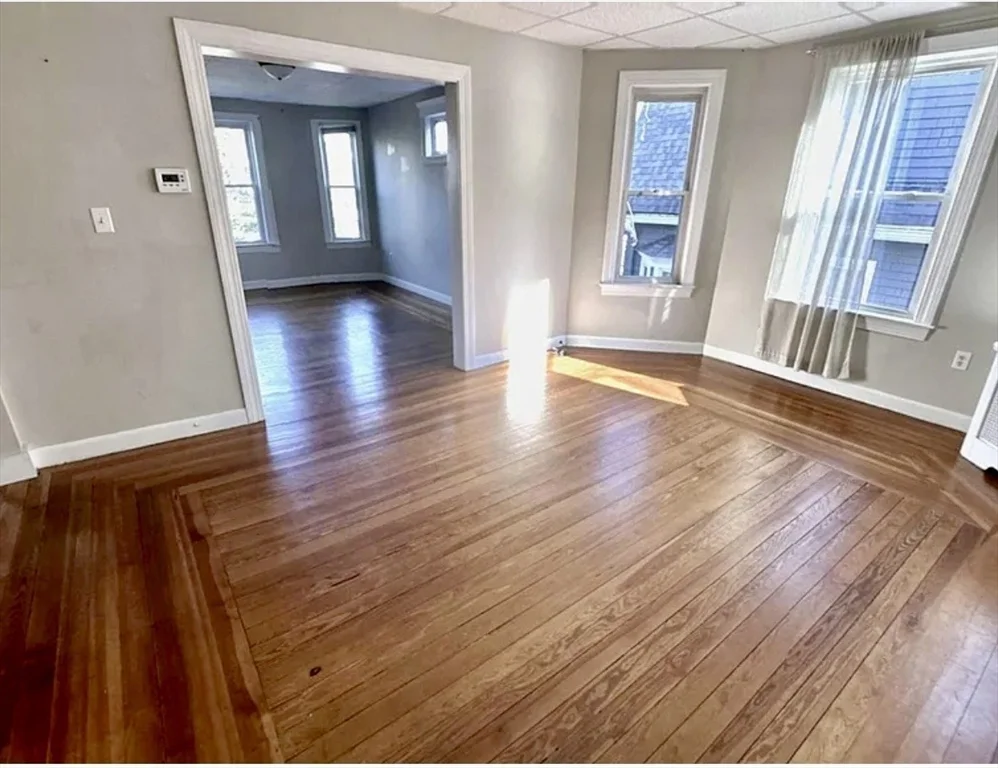 14 Dow St, West Somerville