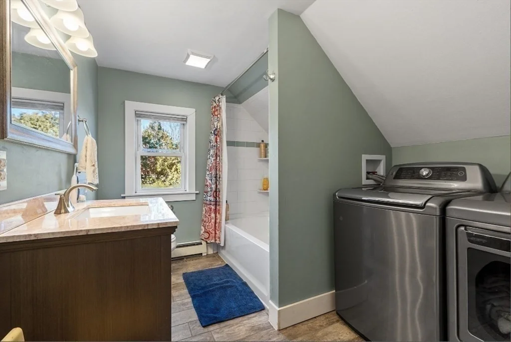 72 Ash St, Winchendon
