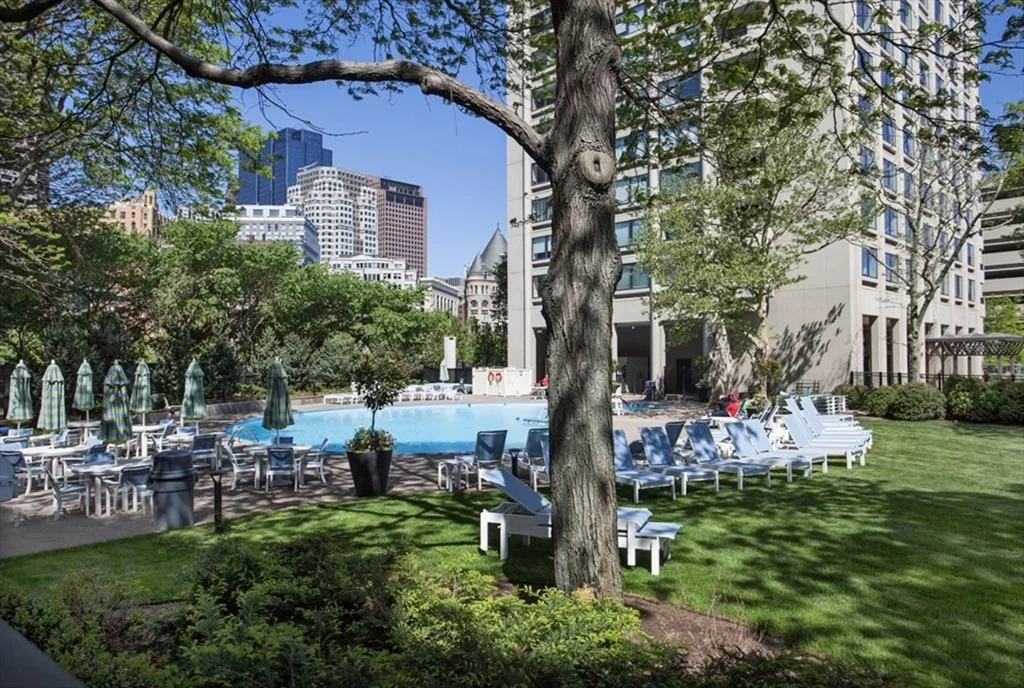 65 East India Row, Waterfront