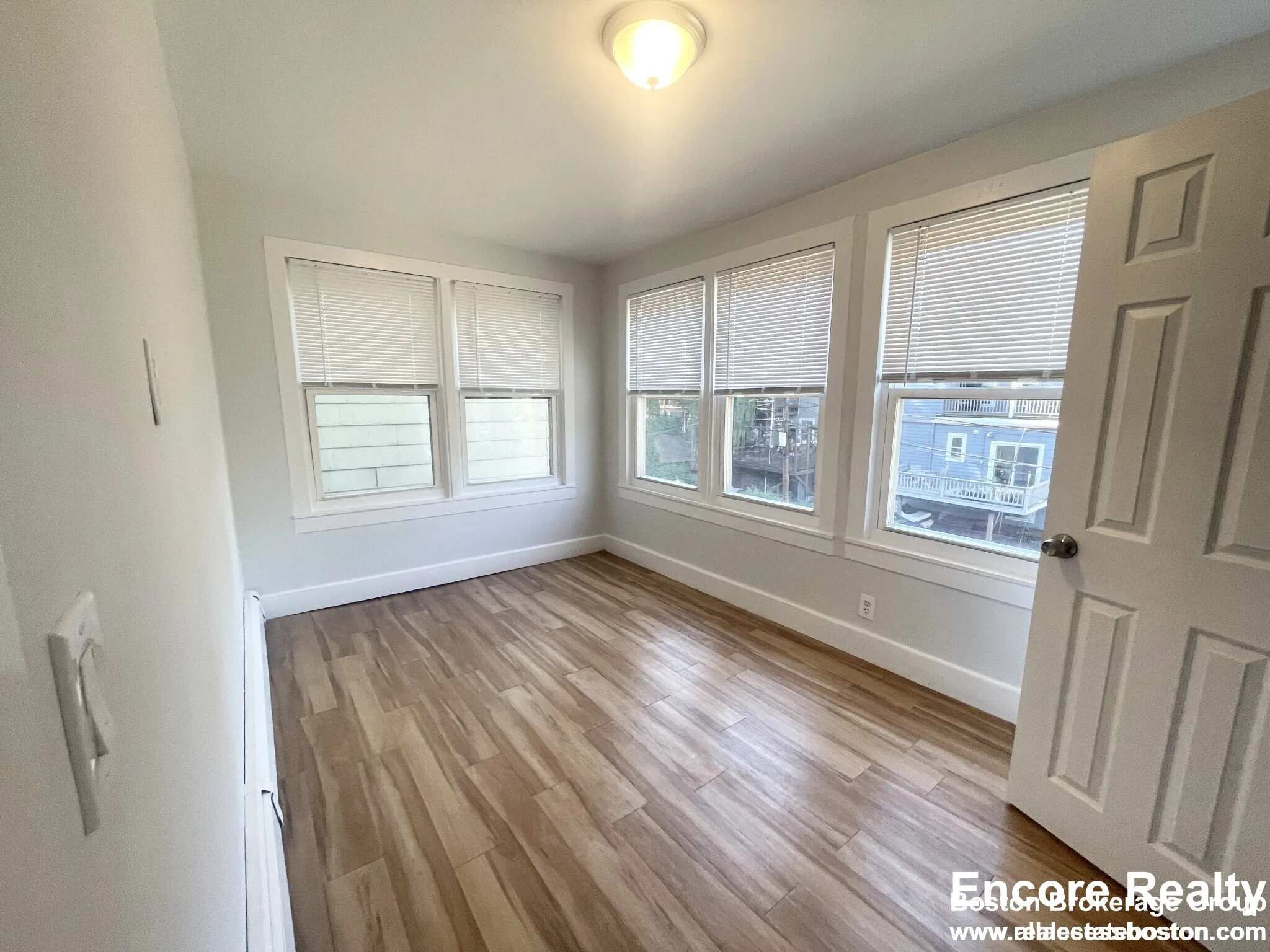 22 Howell St, Dorchester