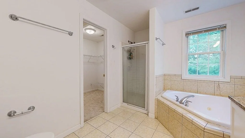 142 Olean St, Tatnuck