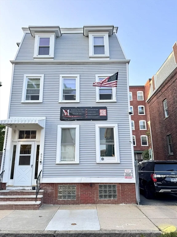 656 E 5th St, South Boston