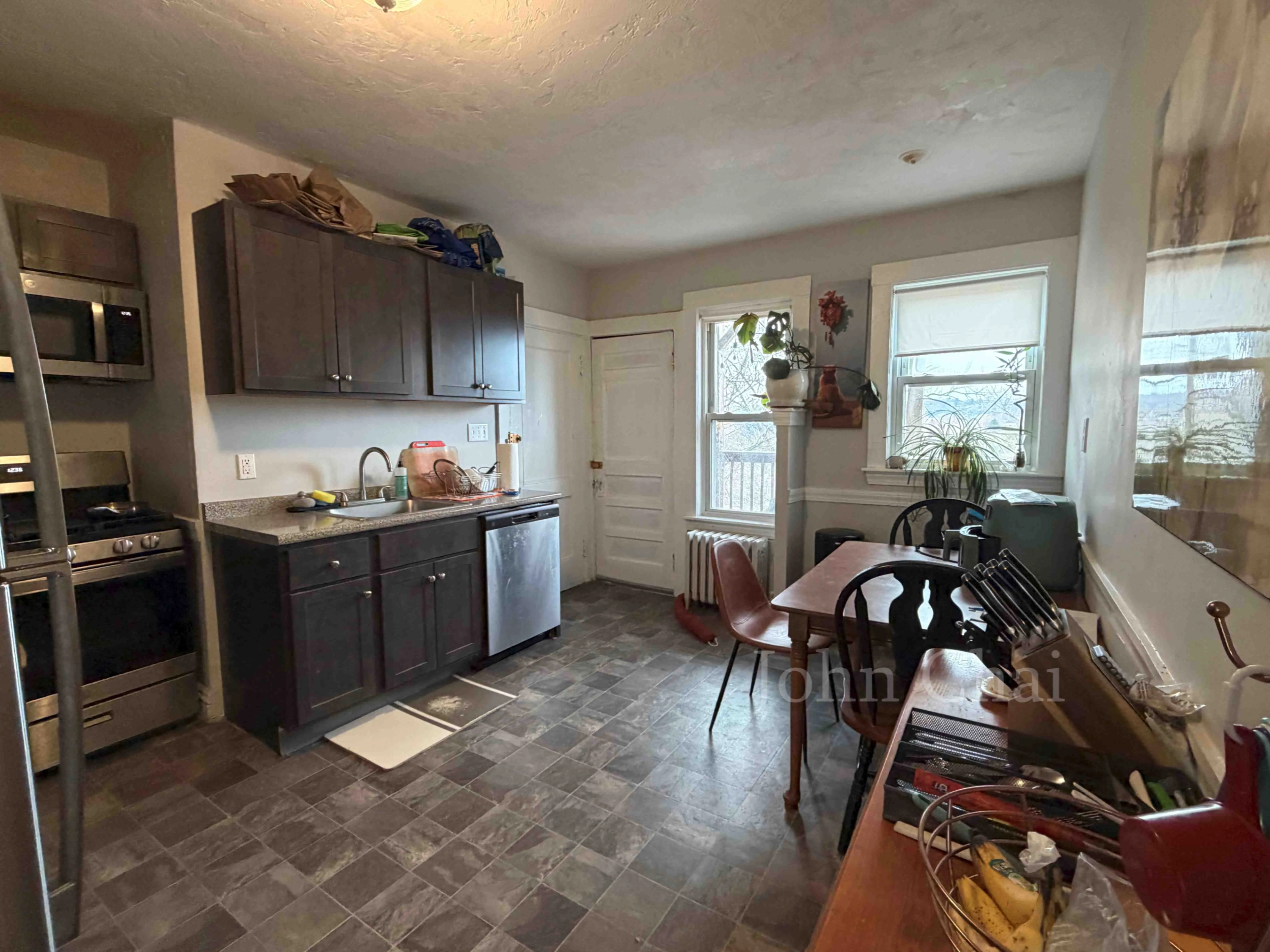 33 Lourdes Ave, Jamaica Plain