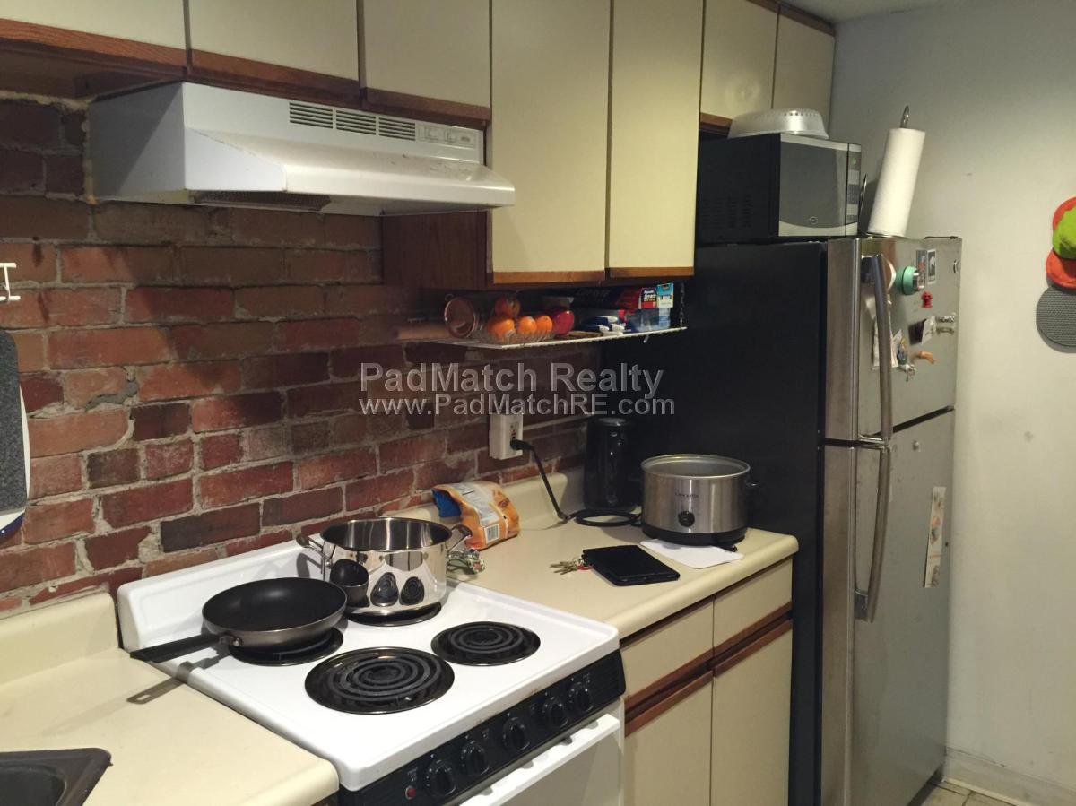 218 Hemenway St, Fenway