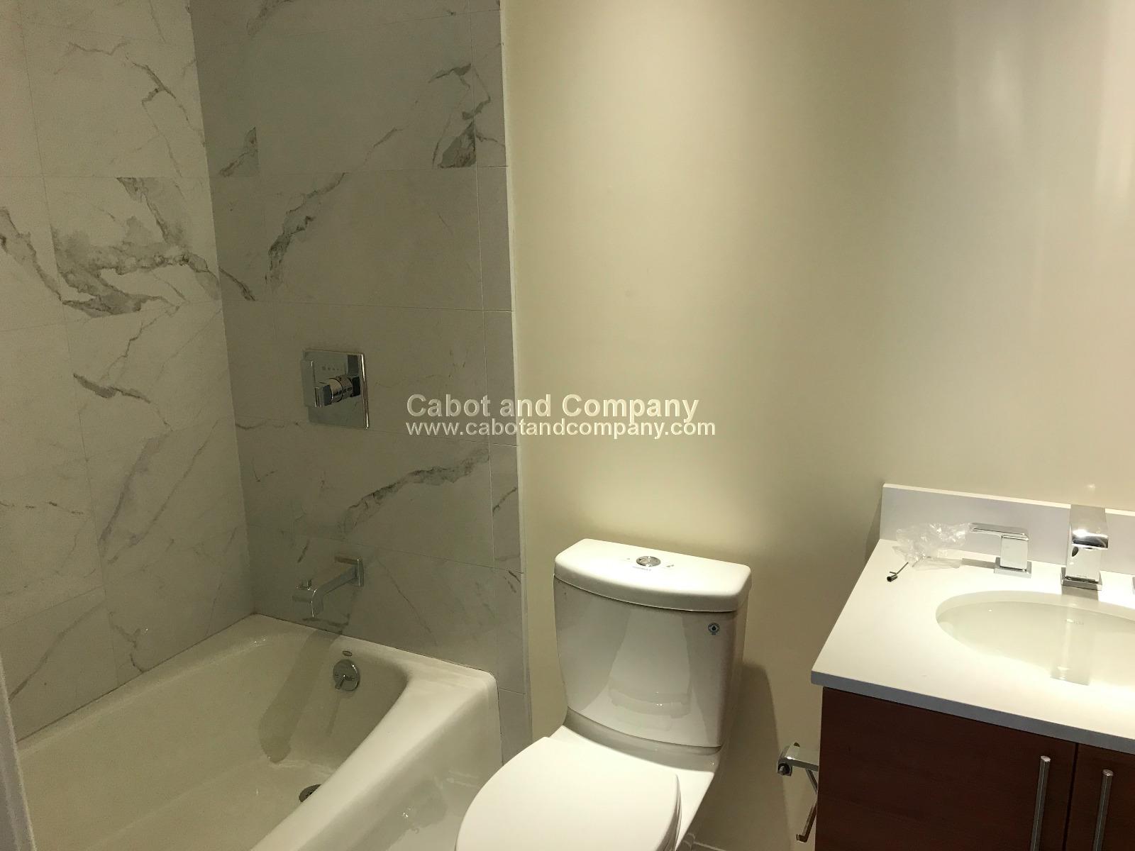 209 Newbury St, Back Bay