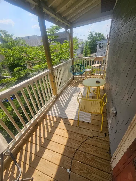 34 Sunset Rd, West Somerville